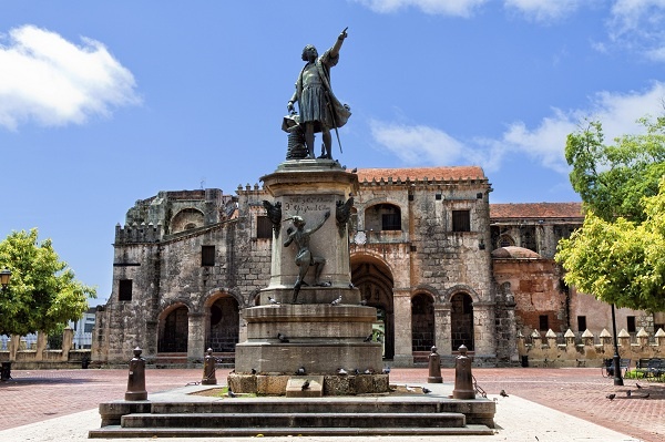 Santo Domingo - Casa si statuia lui Christopher Columbus