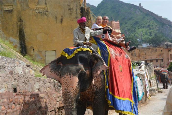 Transport cu elefantul in Amber Fort Jaipur